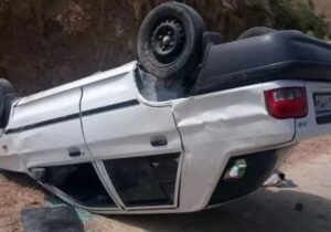 نجات راننده پراید واژگون در یزد